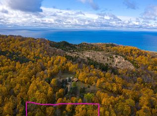 1191 Memory Ln, Frankfort, MI 49635
