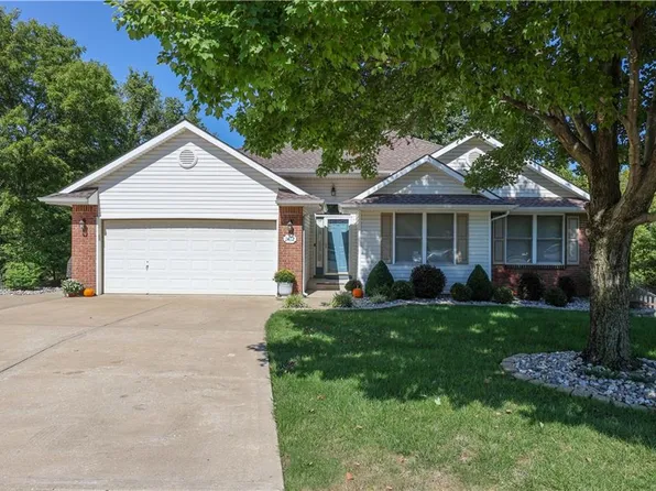 1412 NW 71st Ct, Kansas City, MO 64118