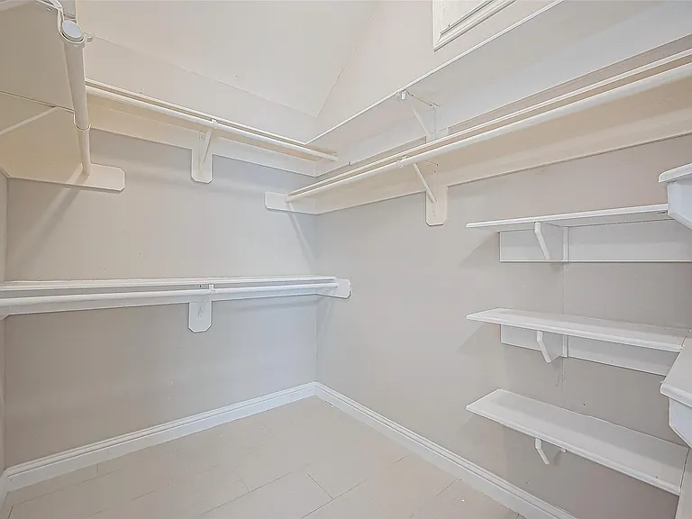 5410 Portage Rock Ln — Photo 42