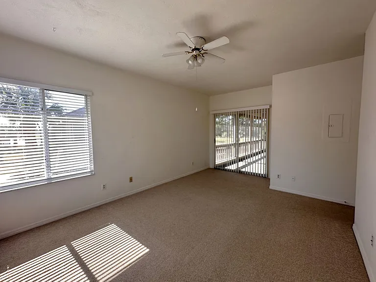 35 Magnolia Dr S — Photo 25