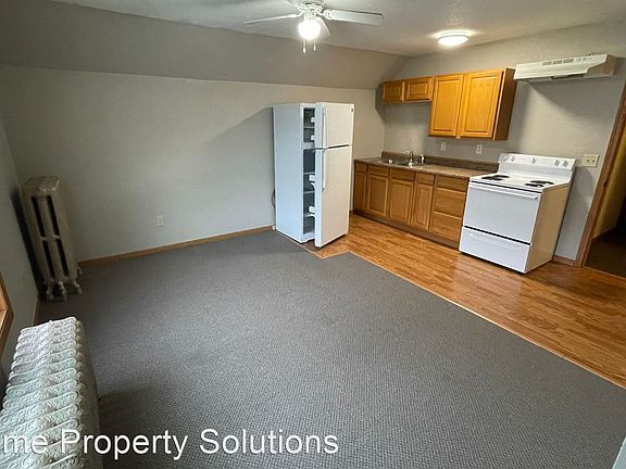 2nd image of 523 University Ave #4
