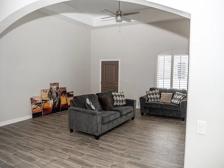 14757 Mike A Mendoza Ave — Photo 22