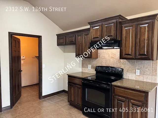 2312 SW 136th St — Photo 11