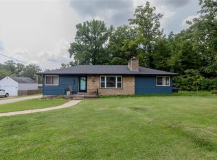 1449 Grant Rd, Saint Louis, MO 63119