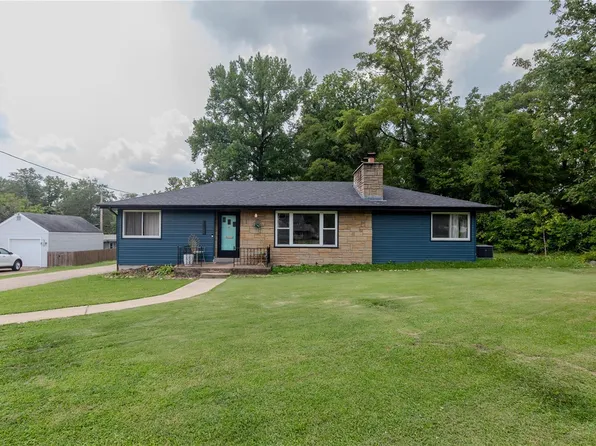 1449 Grant Rd, Saint Louis, MO 63119
