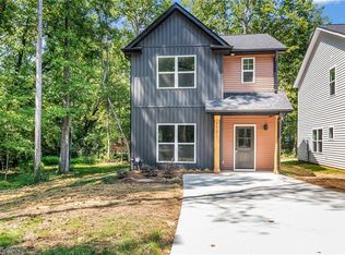 112 N Yadkin Ave, Spencer, NC 28159