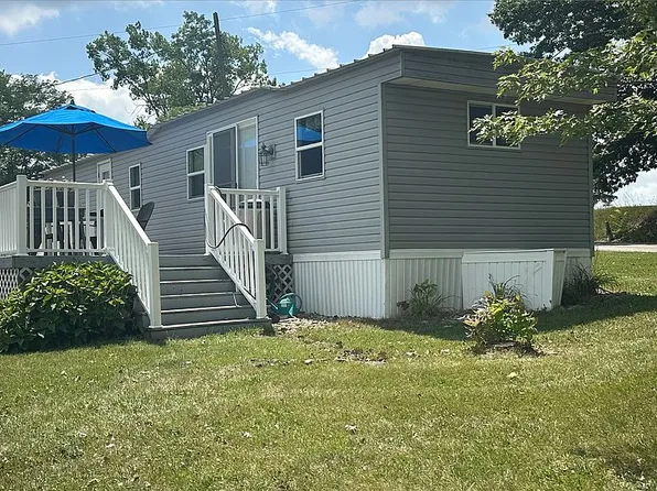 15 Lane #120, Fremont, IN 46737