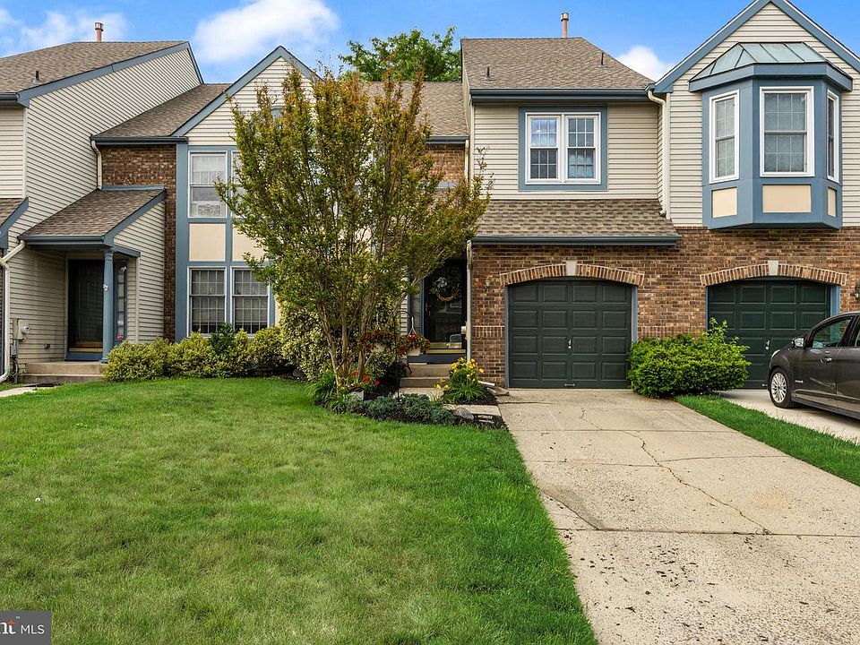 1st image of 7 Corkery Ln