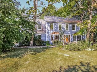 4682 Kings Way N, Gurnee, IL 60031