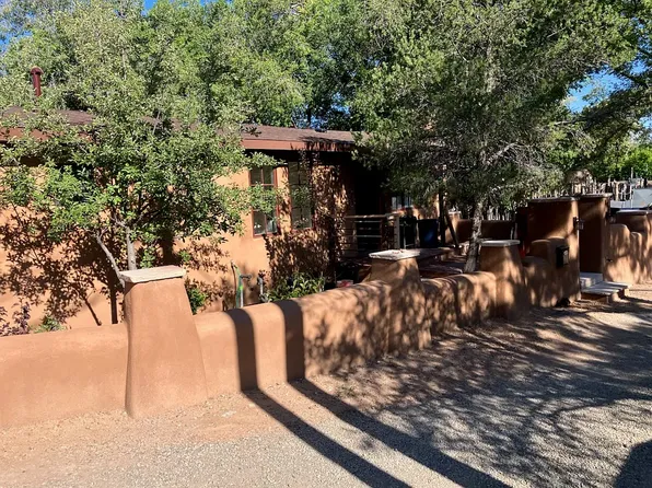 809 Abeyta St, Santa Fe, NM 87505