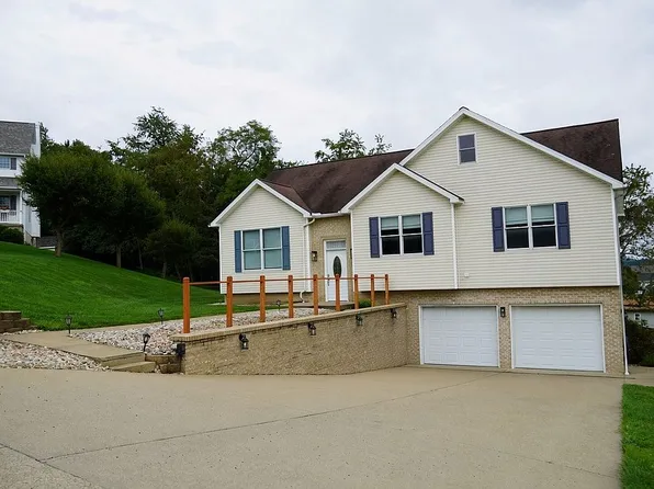 185 Kimberly Cir, Fairmont, WV 26554