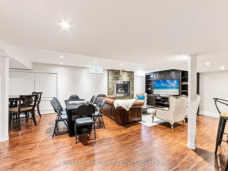2404 Rideau Dr — Photo 31