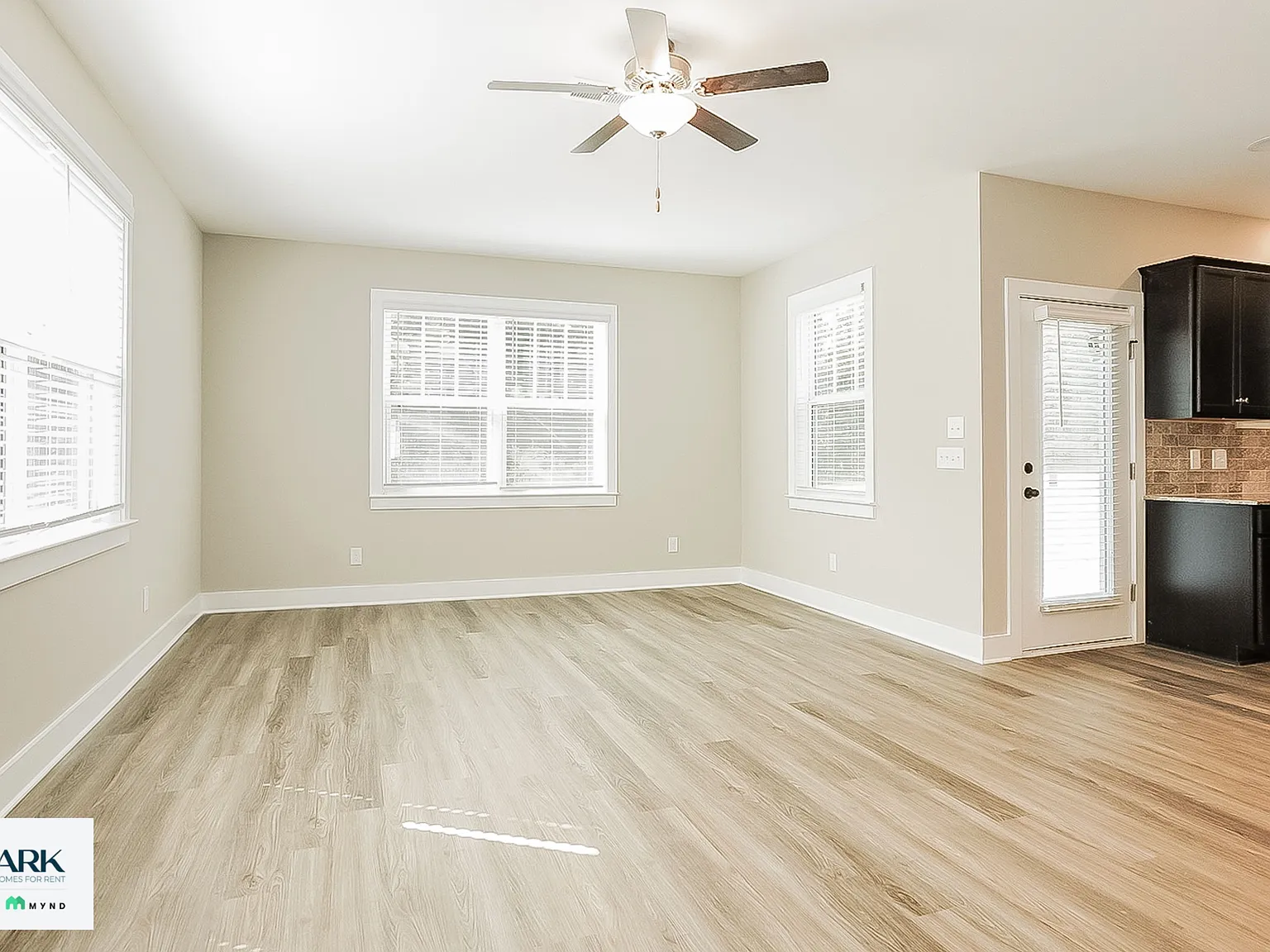 3 bed, 2.0 bath, 2025 sqft, $2,135 — Photo 2