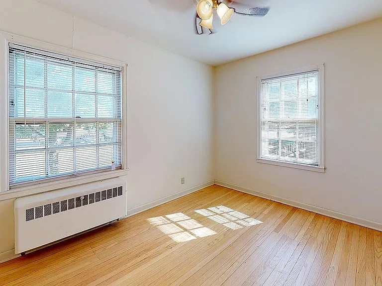 2217 University Ave — Photo 7