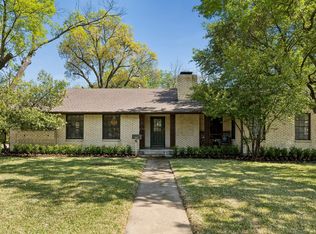 9262 Forest Hills Blvd, Dallas, TX