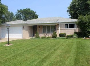 36420 Maas Dr, Sterling Heights, MI 48312