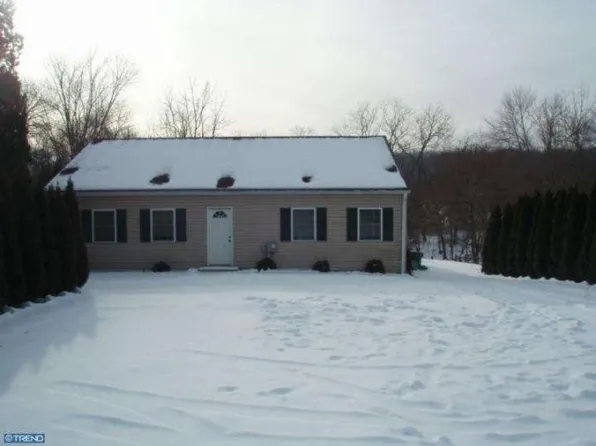 5 Zieglerville Rd, Schwenksville, PA 19473