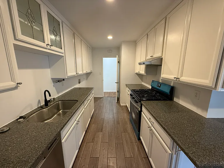 244 Spieth Way — Photo 8