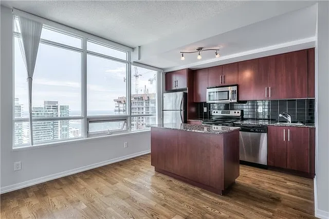 55 Bremner Blvd #4804 photo 1