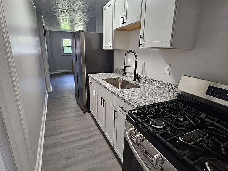 14201 Westropp Ave — Photo 16