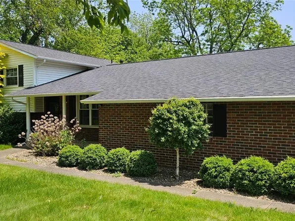 9010 Lost Trail Ave NE, Canton, OH 44721
