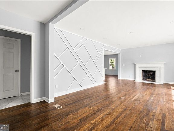 4th image of 2763 Baker Ridge Dr NW