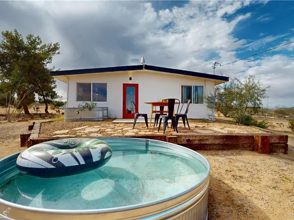1271 Dakota Ln, Landers, CA 92285