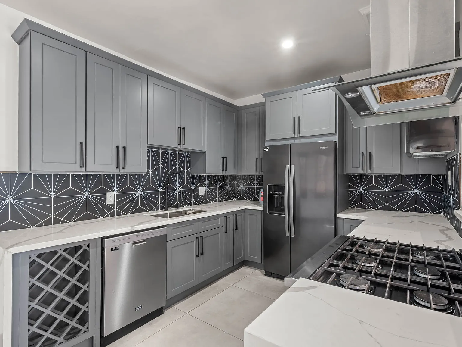 1415-1419 S Sherbourne Dr — Photo 4