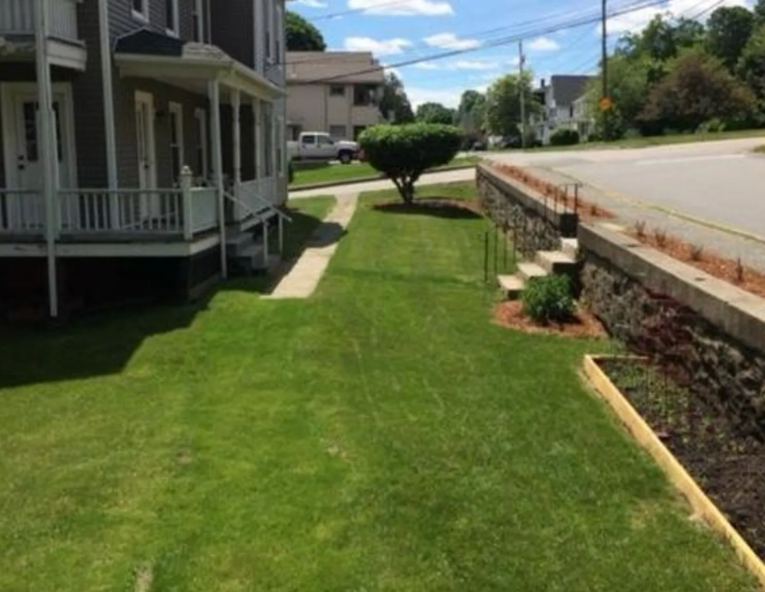 2 bed, 1003 sqft, $2,300 — Photo 2