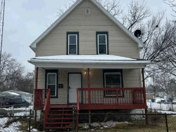 746 N Schuyler Ave, Kankakee, IL 60901