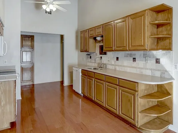 5905 Santa Fe Dr, Arlington, TX 76017
