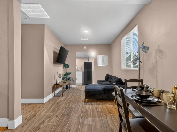 917 Mack Ave #2, Orlando, FL 32805