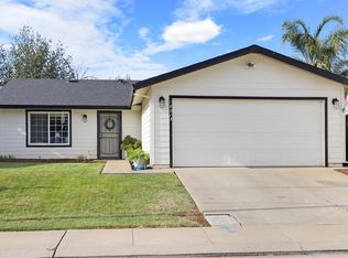 18913 N Coquille Dr, Lockeford, CA 95237