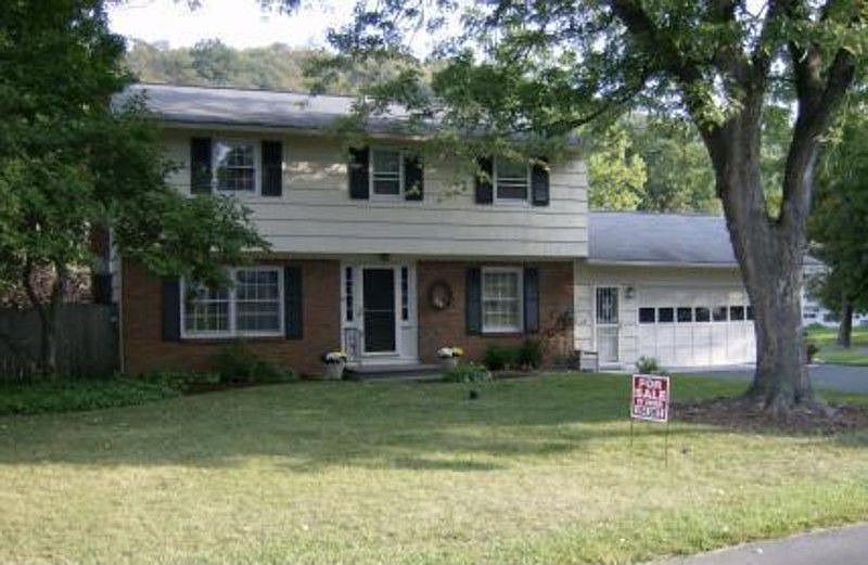 1st image of 98 Margo Ln