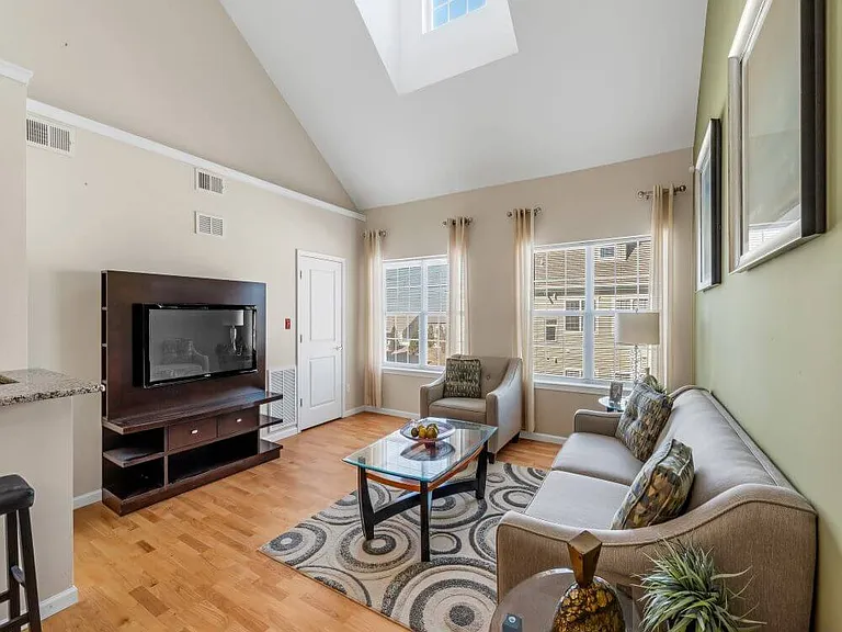 print_101_campbell_blvd_hdr_019