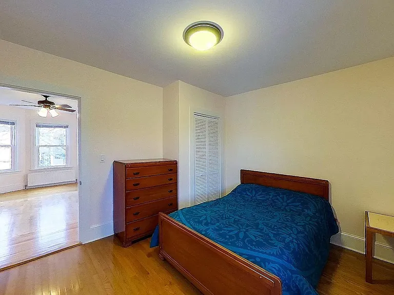 14 Cleeve St #3 — Photo 8