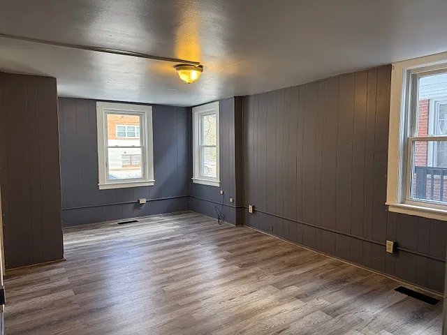 37 Chestnut St #1 — Photo 7
