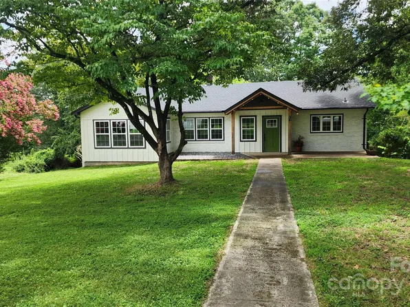 621 Watts St NE, Valdese, NC 28690