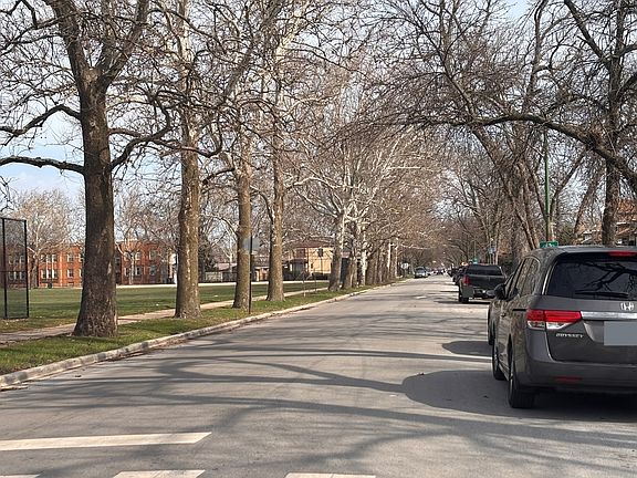 4th image of 9200 S Racine Ave