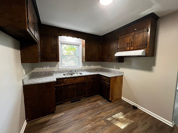 2nd image of 247 Bull Run Dr