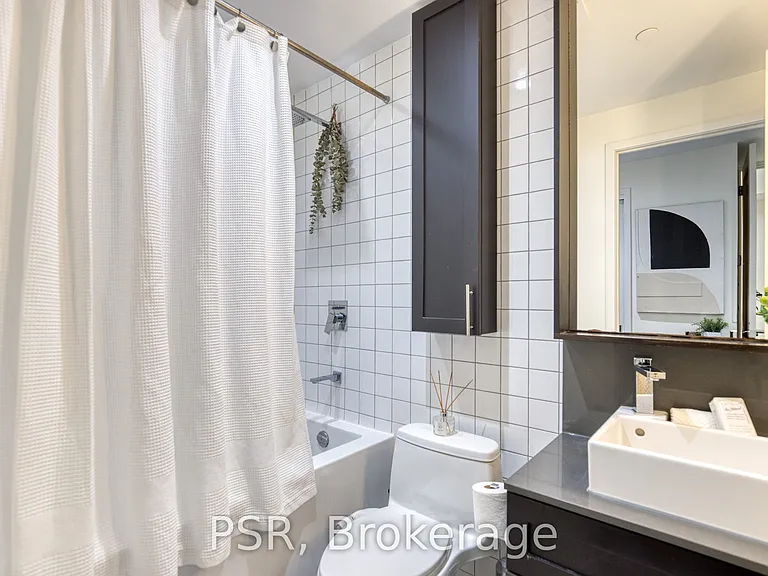 783 Bathurst St #321 — Photo 19