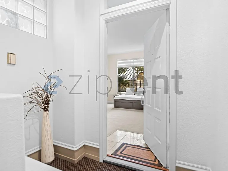 440 Navaro Pl #219 — Photo 6