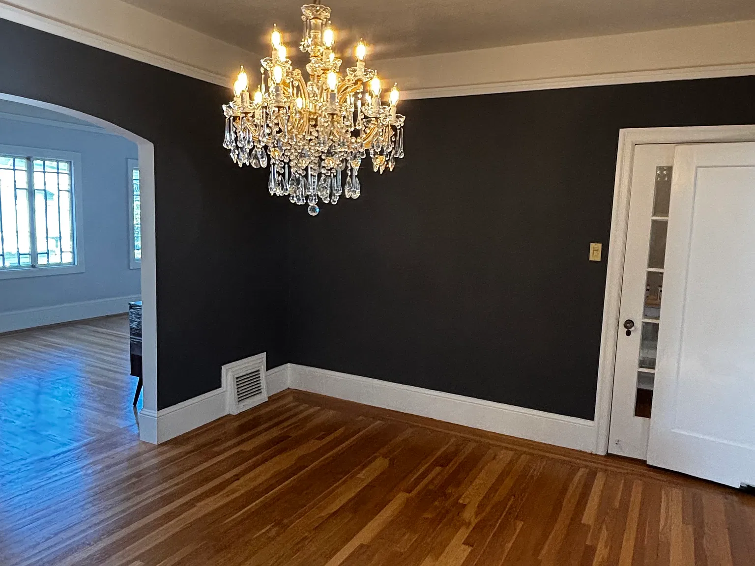 2 bed, $4,700 — Photo 2