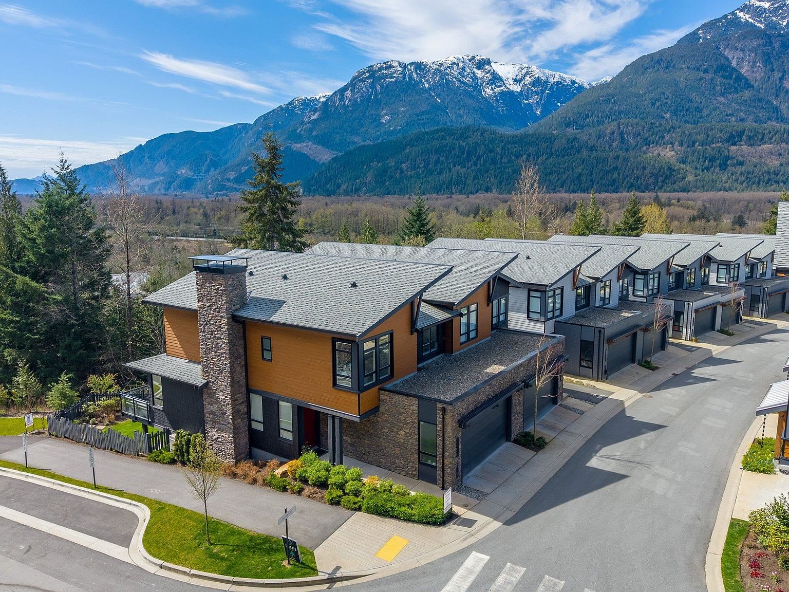 41203 Highline Pl