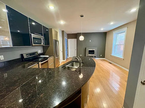 Floor plan 4164-1E W Pine
