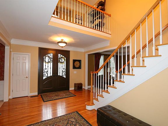 4th image of 4766 Hampton Village Dr