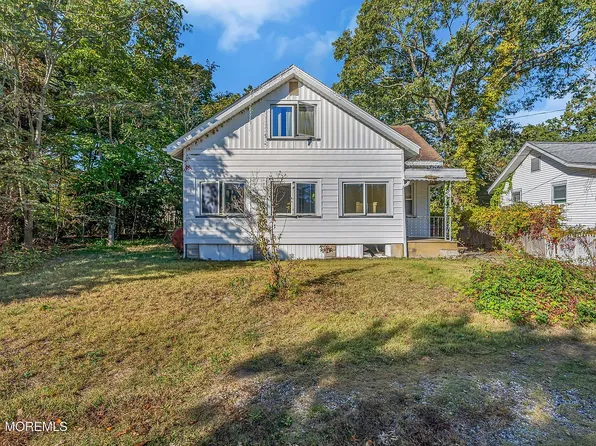 408 Arlington Ave N, Bayville, NJ 08721