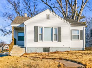 6352 Poppleton Ave, Omaha, NE 68106