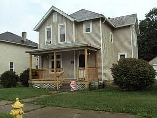 85 E North St photo 1