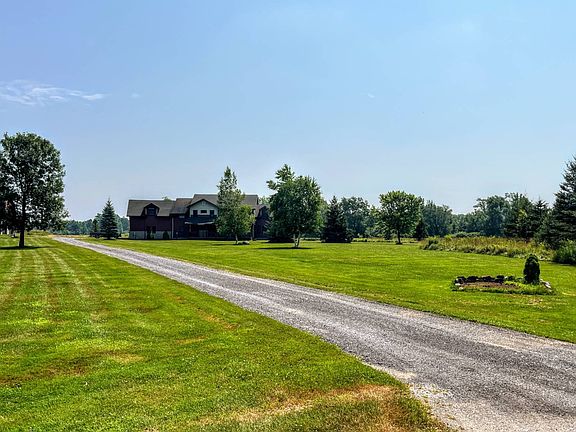 2nd image of 320 Morgan Rd